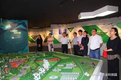 杨东日主任一行考察涿州农业科技园，推动农业信息咨询发展