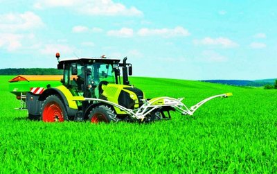 农业机械行业壁垒与风险特征及农业信息咨询的协同作用