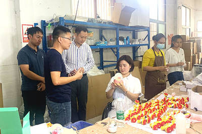 杨淑亭乡村产业云车间溆浦车间正式挂牌，开启数字化车间新模式